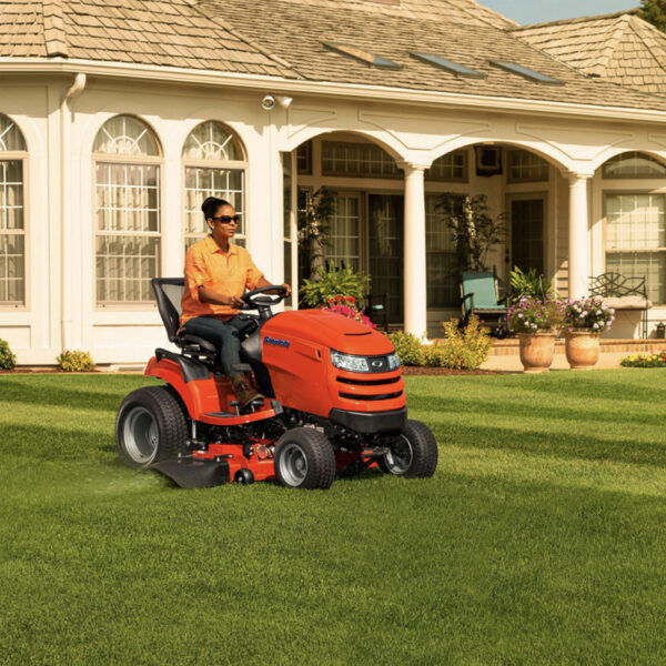 Broadmoor™ Lawn Tractor